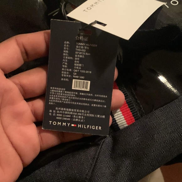 Tommy Hilfiger duffle bag - Picture 6 of 6